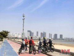 告别“打卡”奔“体验” 外籍游客赴华解锁旅行新玩法